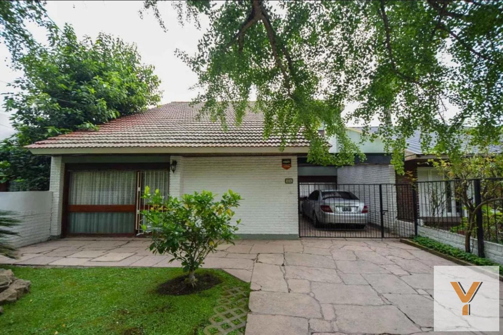House for Sale - 4 Bedrooms, 2 Bathrooms - Mar del Plata