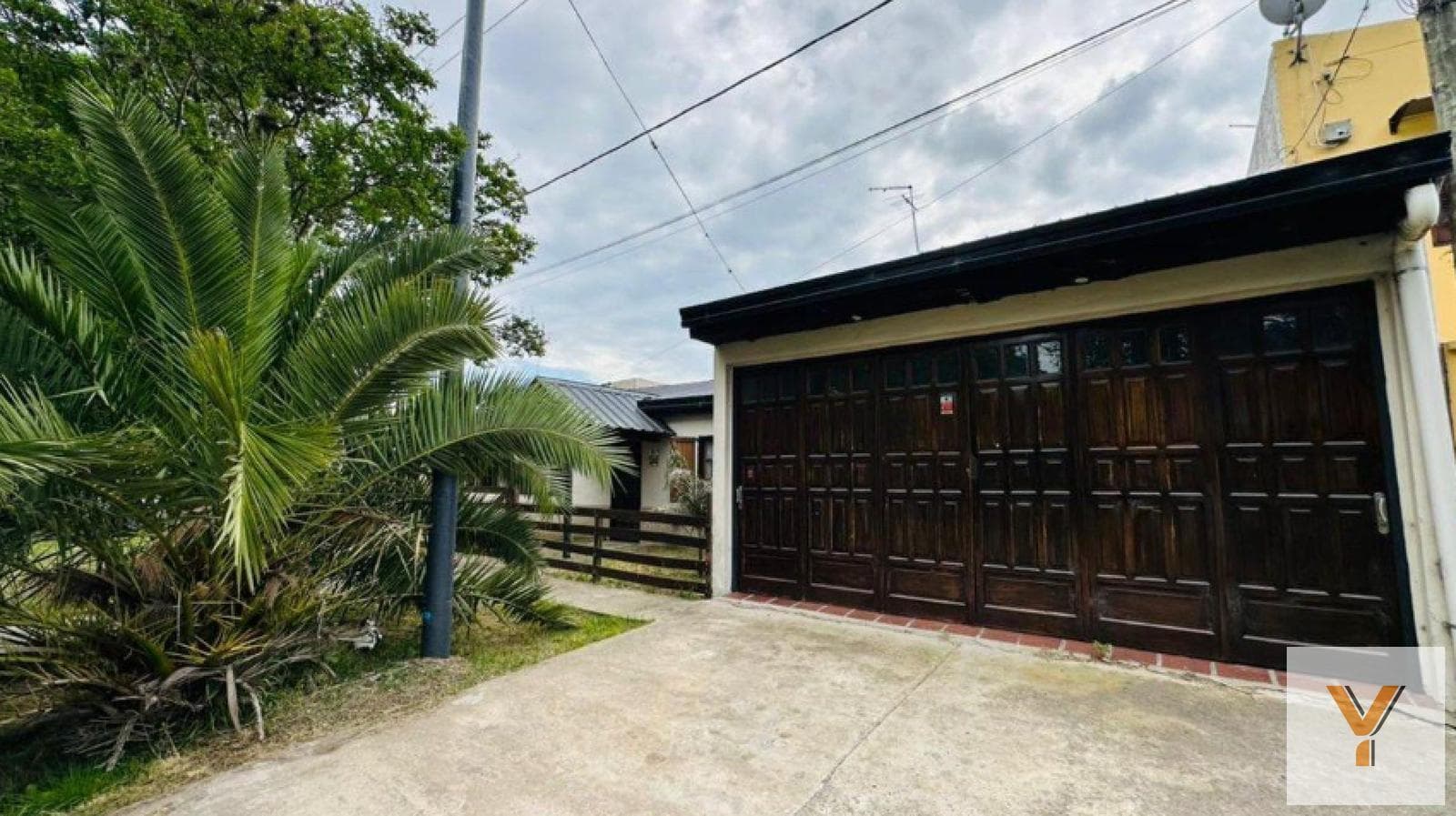 House for Sale - 2 Bedrooms, 2 Bathrooms - La Plata