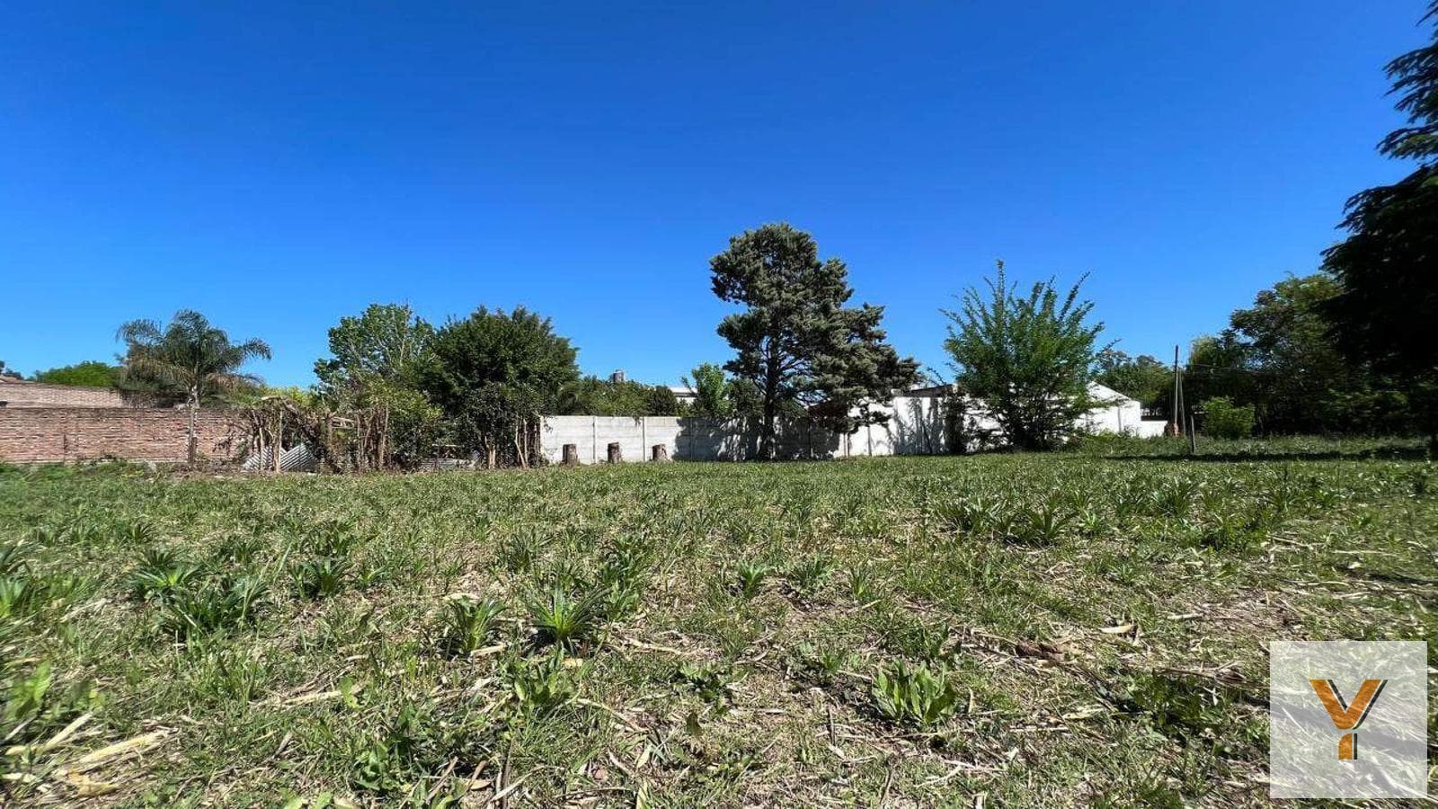 Land for Sale - 872 square meters - Mercedes