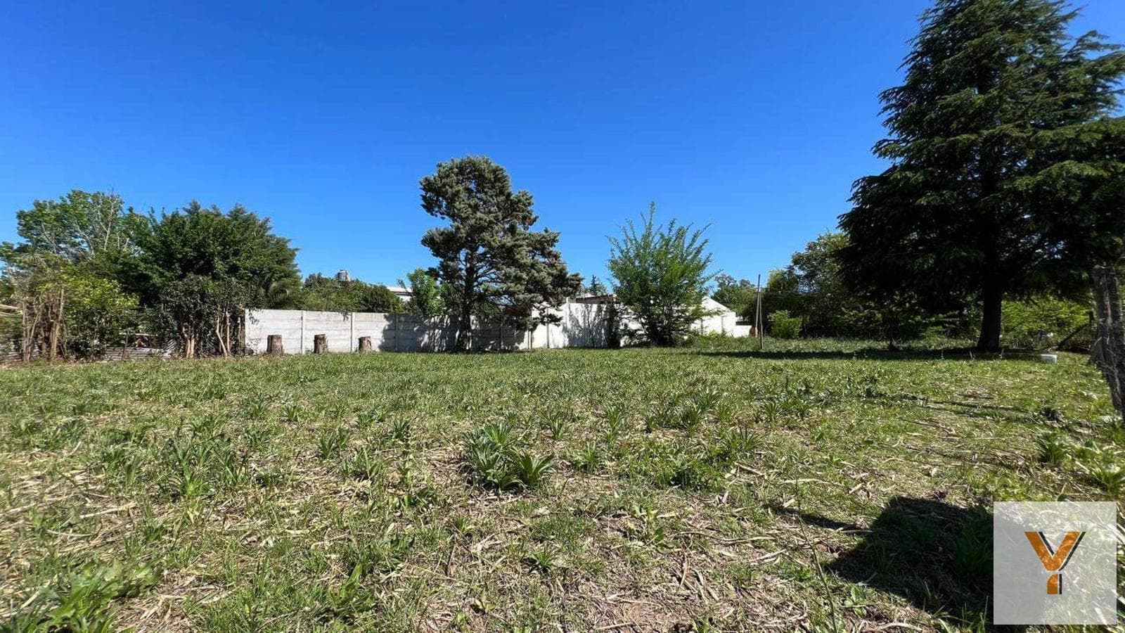 Land for Sale - 872 square meters - Mercedes
