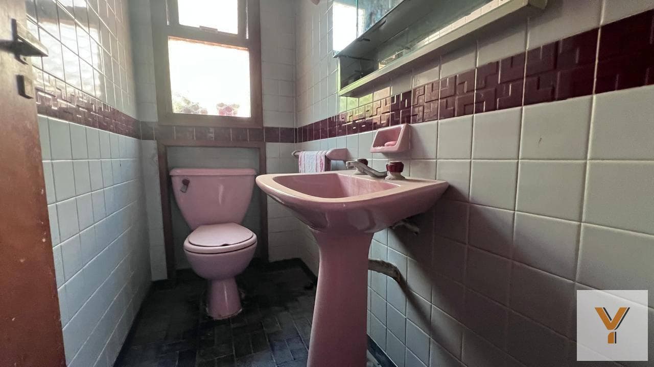 House for Sale - 4 Bedrooms, 4 Bathrooms - 250 m² - Mercedes