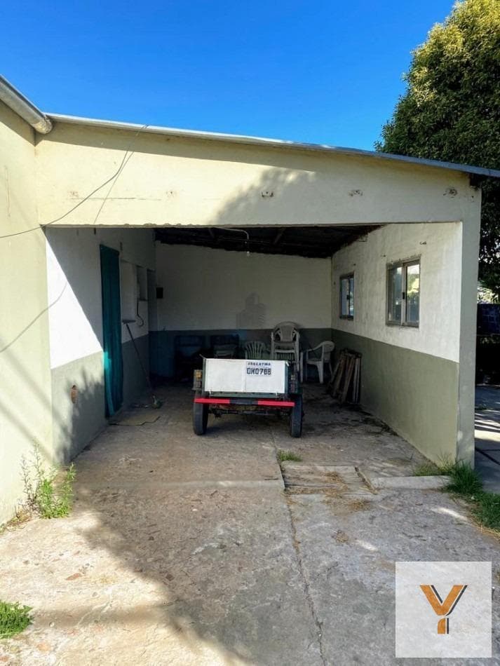 House for Sale - 2 Bedrooms, 1 Bathroom - 304 m² - Saladillo