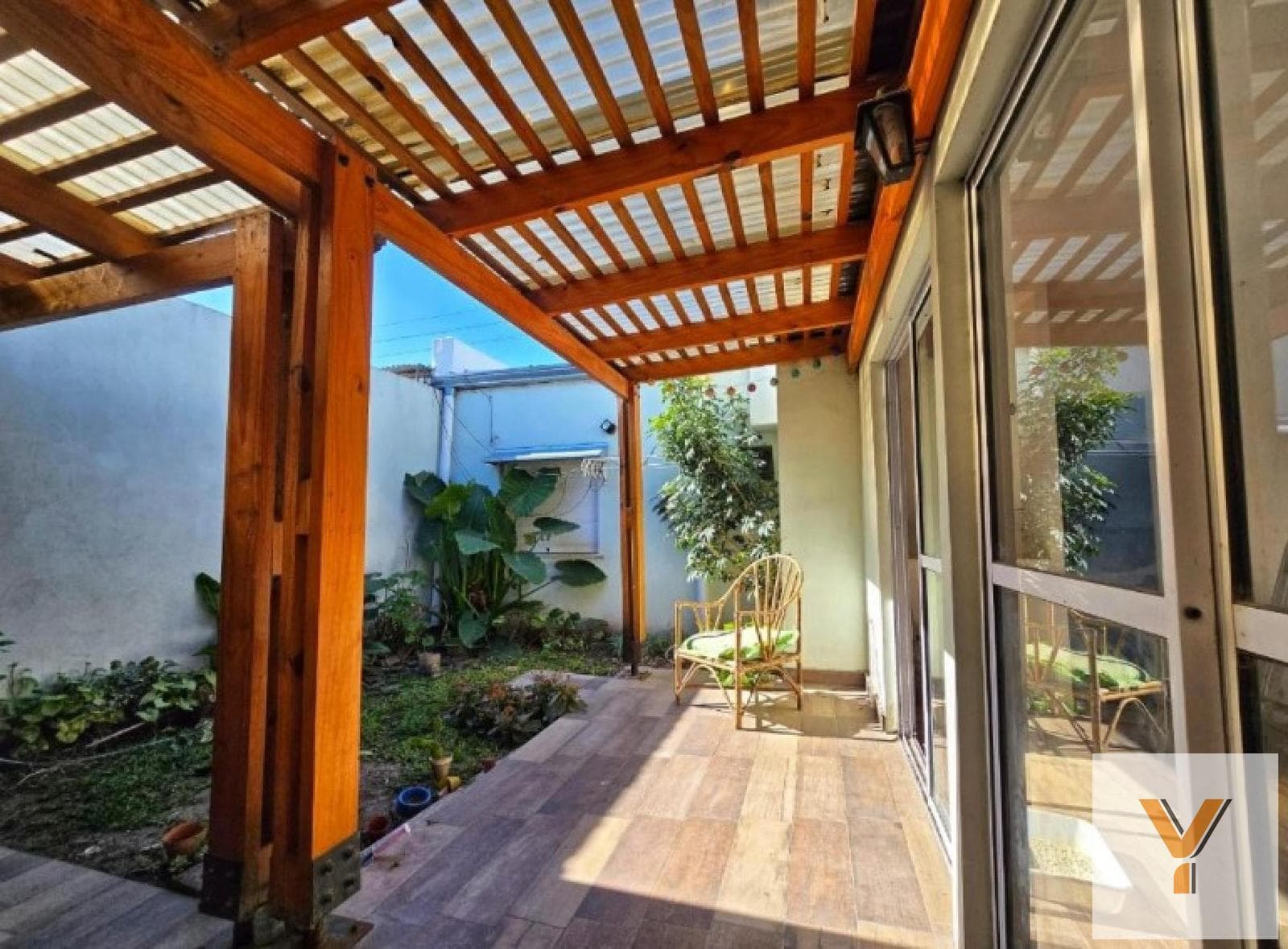 House for Sale - 3 Bedrooms, 1 Bathroom - Villa Elvira
