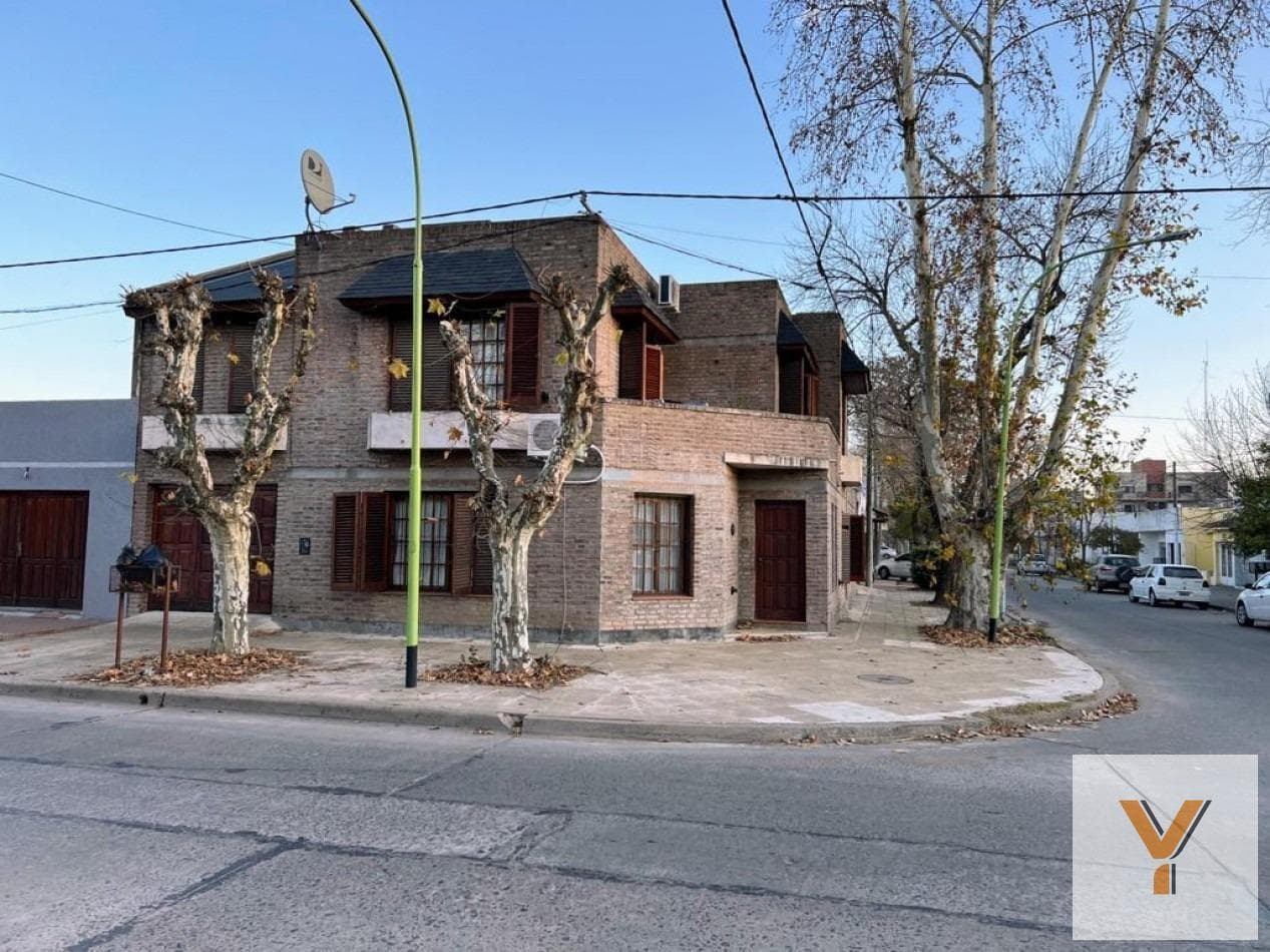 House for Sale - 3 Bedrooms, 3 Bathrooms - Saladillo