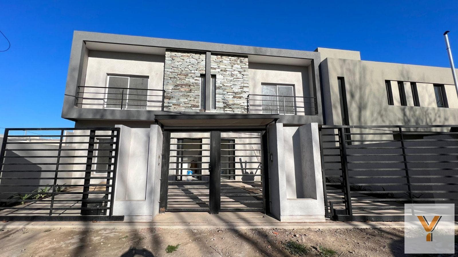 Condominium for Sale - 3 Bedrooms, 2 Bathrooms - Mercedes
