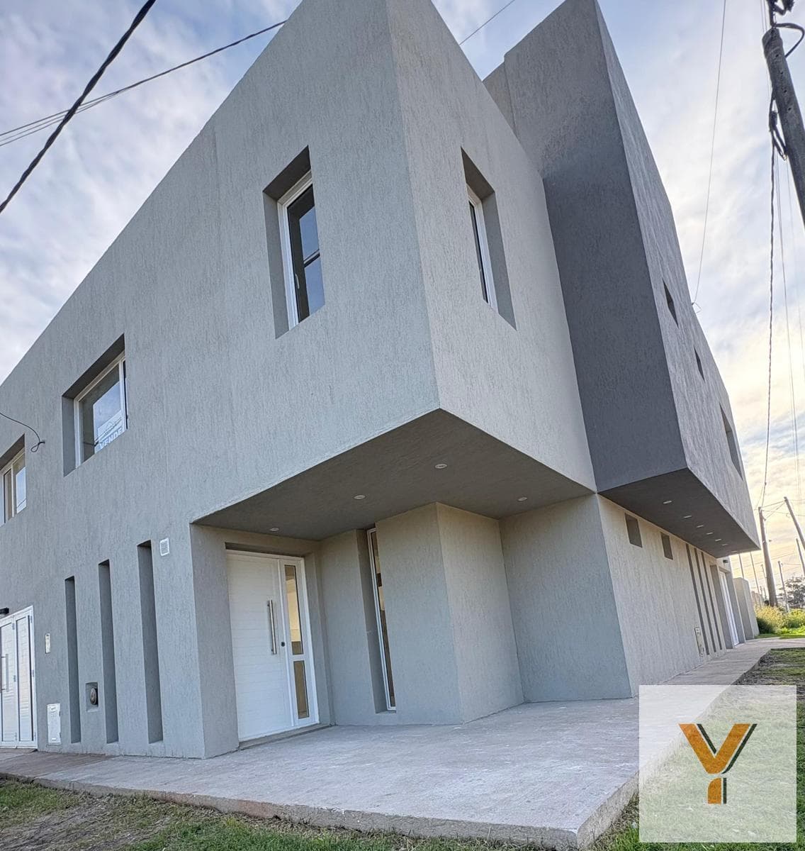 Duplex for Sale - 3 Bedrooms, 2 Bathrooms - Necochea
