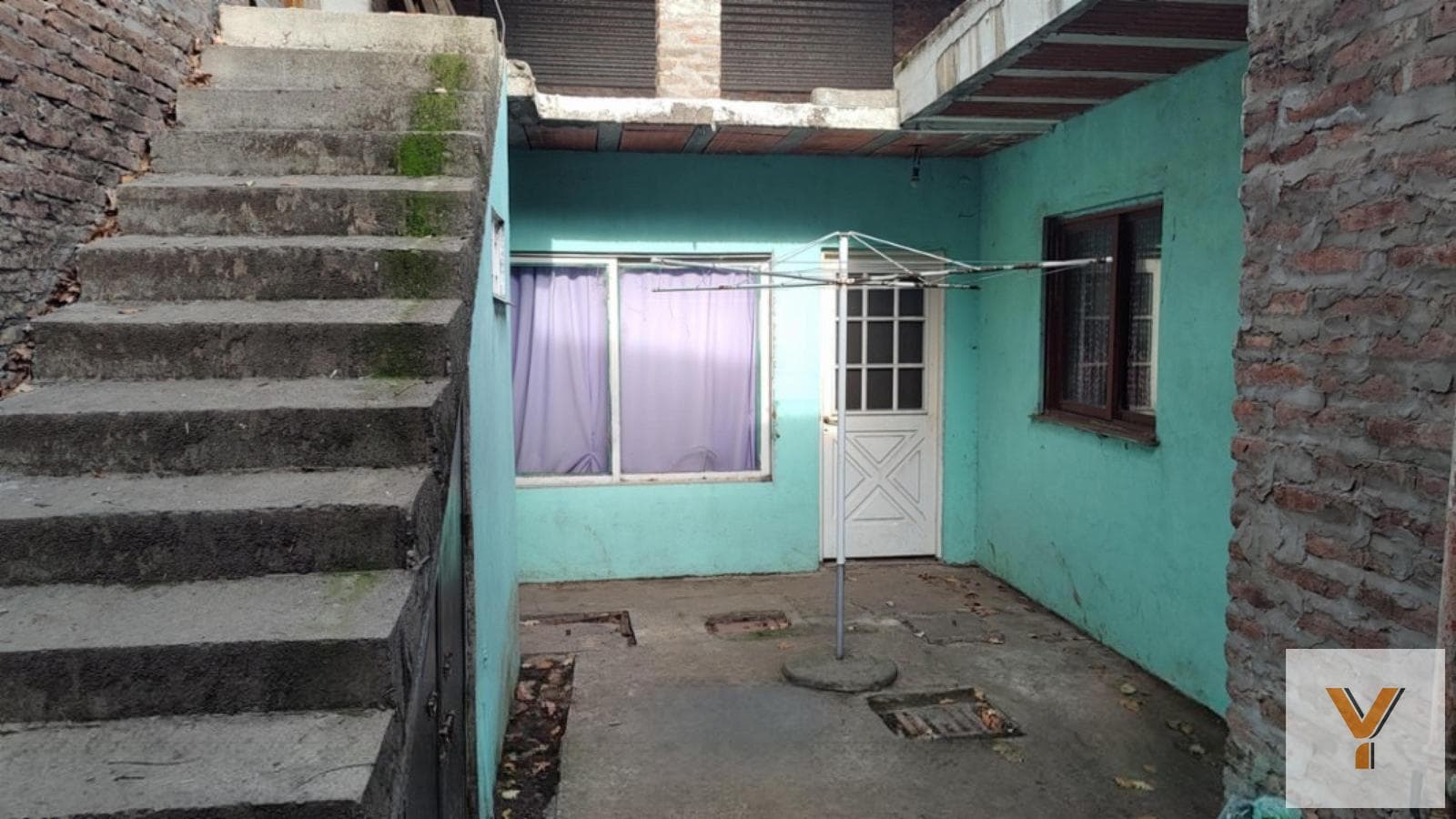House for Sale - 4 Bedrooms, 2 Bathrooms - Paso del Rey