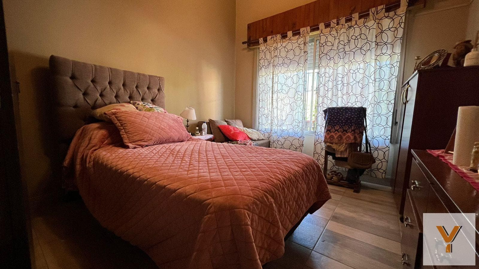 House for Sale - 3 Bedrooms, 2 Bathrooms - 400 m² - Mercedes
