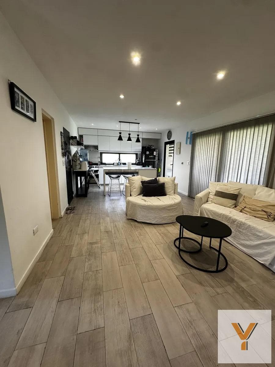 House for Sale - 4 Bedrooms, 2 Bathrooms - Pilar