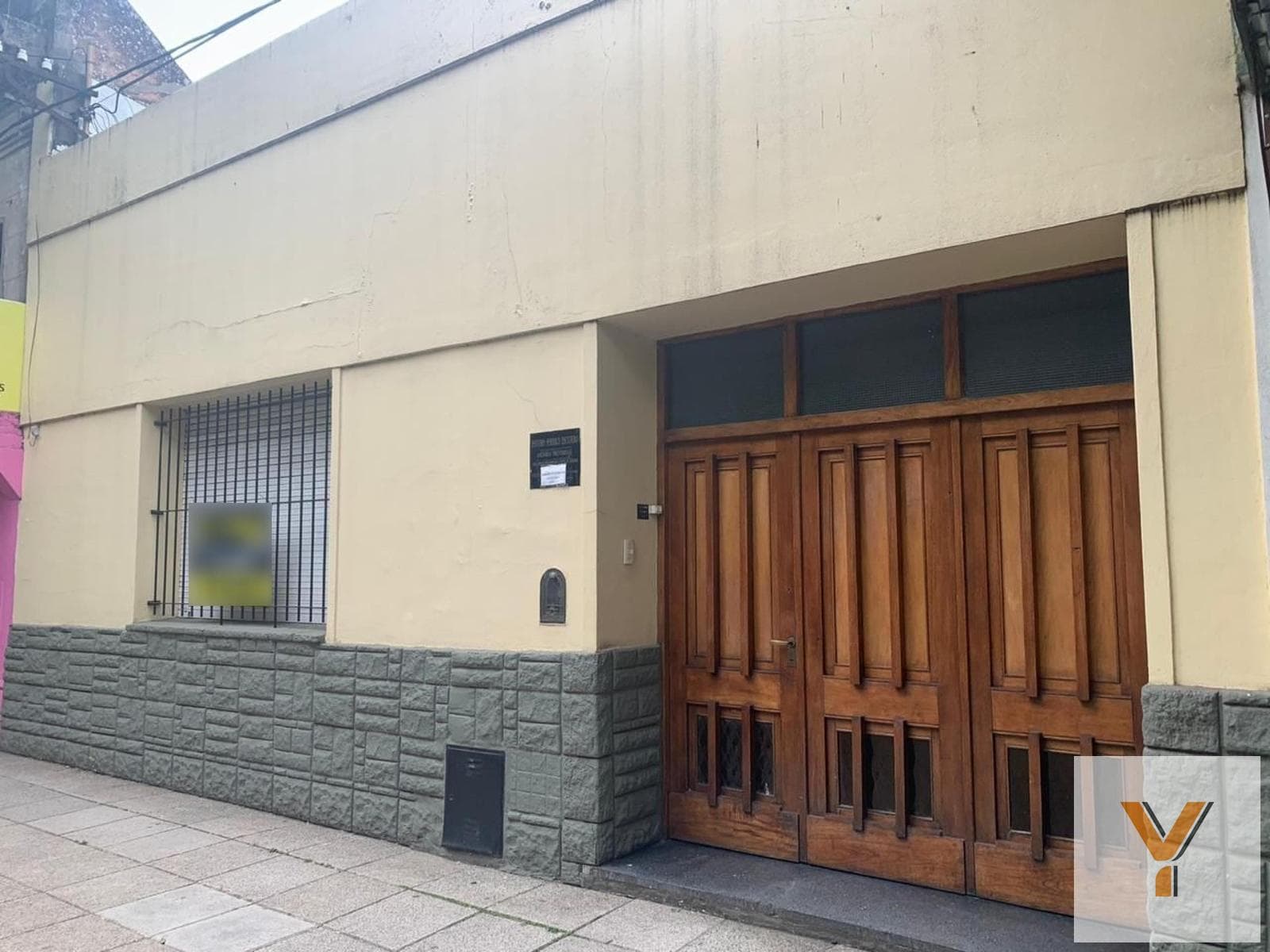House for Sale - 2 Bedrooms, 2 Bathrooms - Mercedes