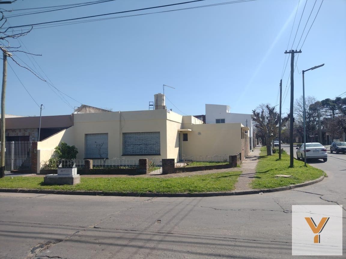 House for Sale - 3 Bedrooms, 1 Bathroom - Quilmes