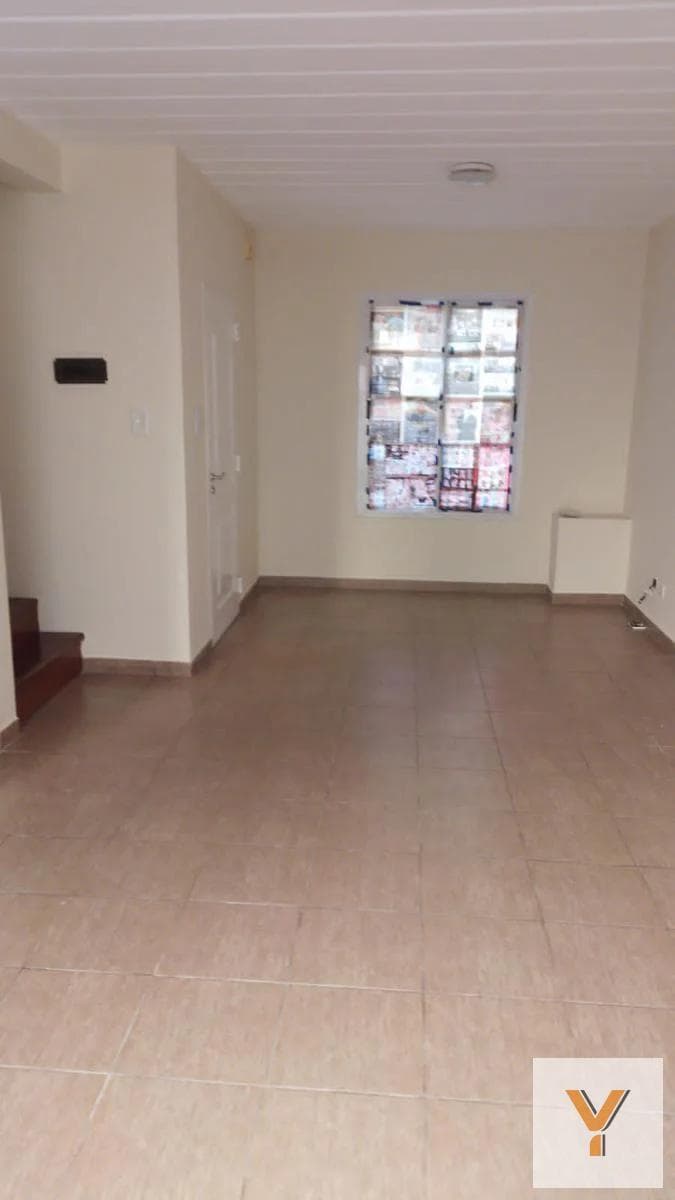 Duplex for Sale - 3 Bedrooms, 2 Bathrooms - Ezpeleta