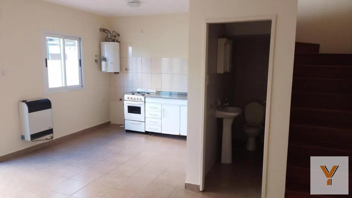 Duplex for Sale - 3 Bedrooms, 2 Bathrooms - Ezpeleta
