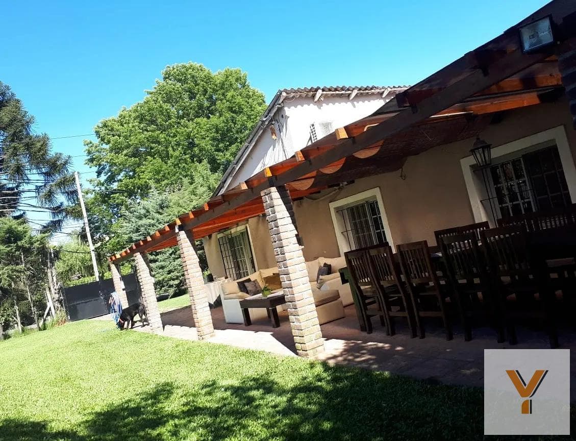 House for Sale - 4 Bedrooms, 3 Bathrooms - Ezeiza