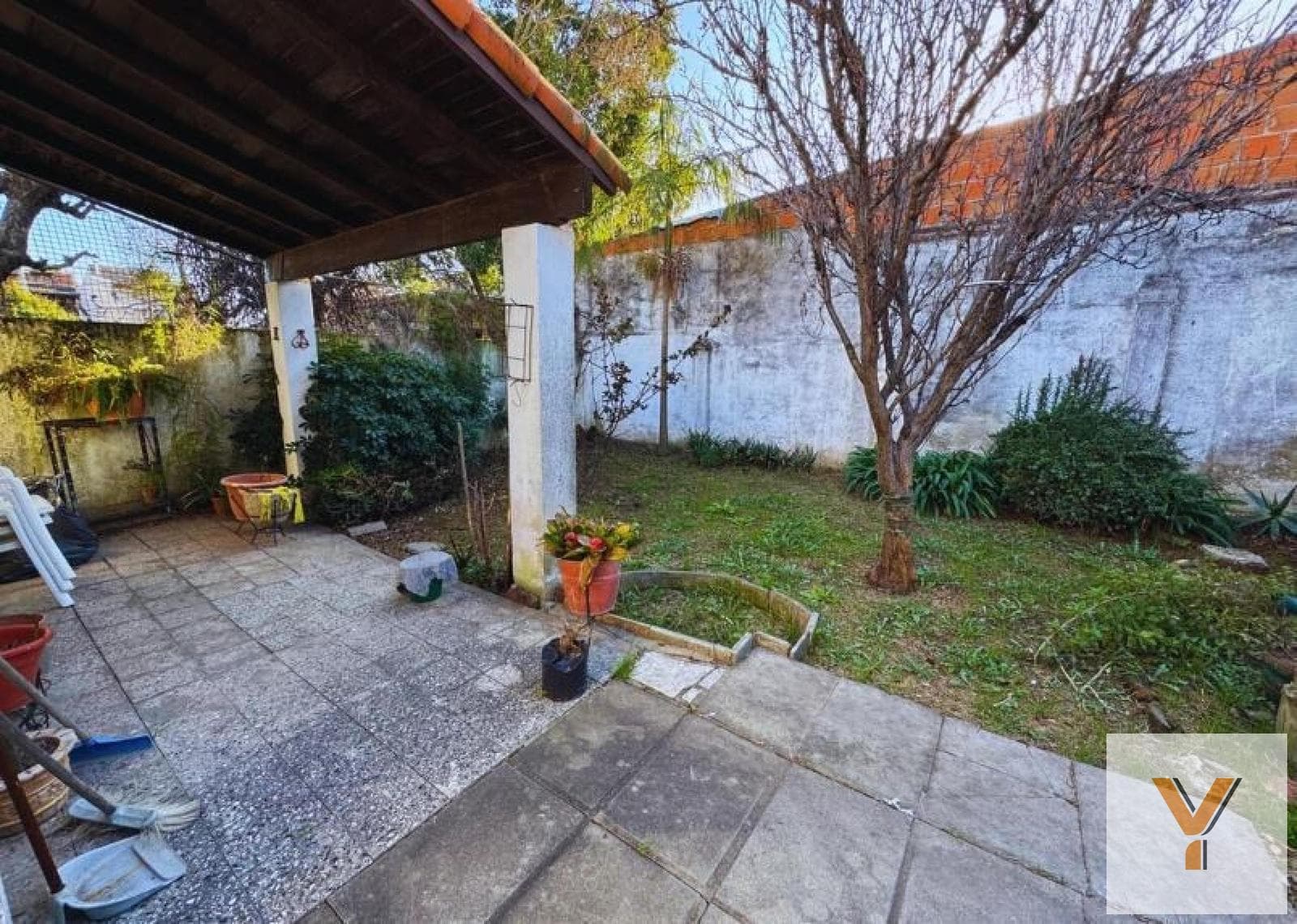 Multi-Family Home for Sale - 3 Houses - El Palomar