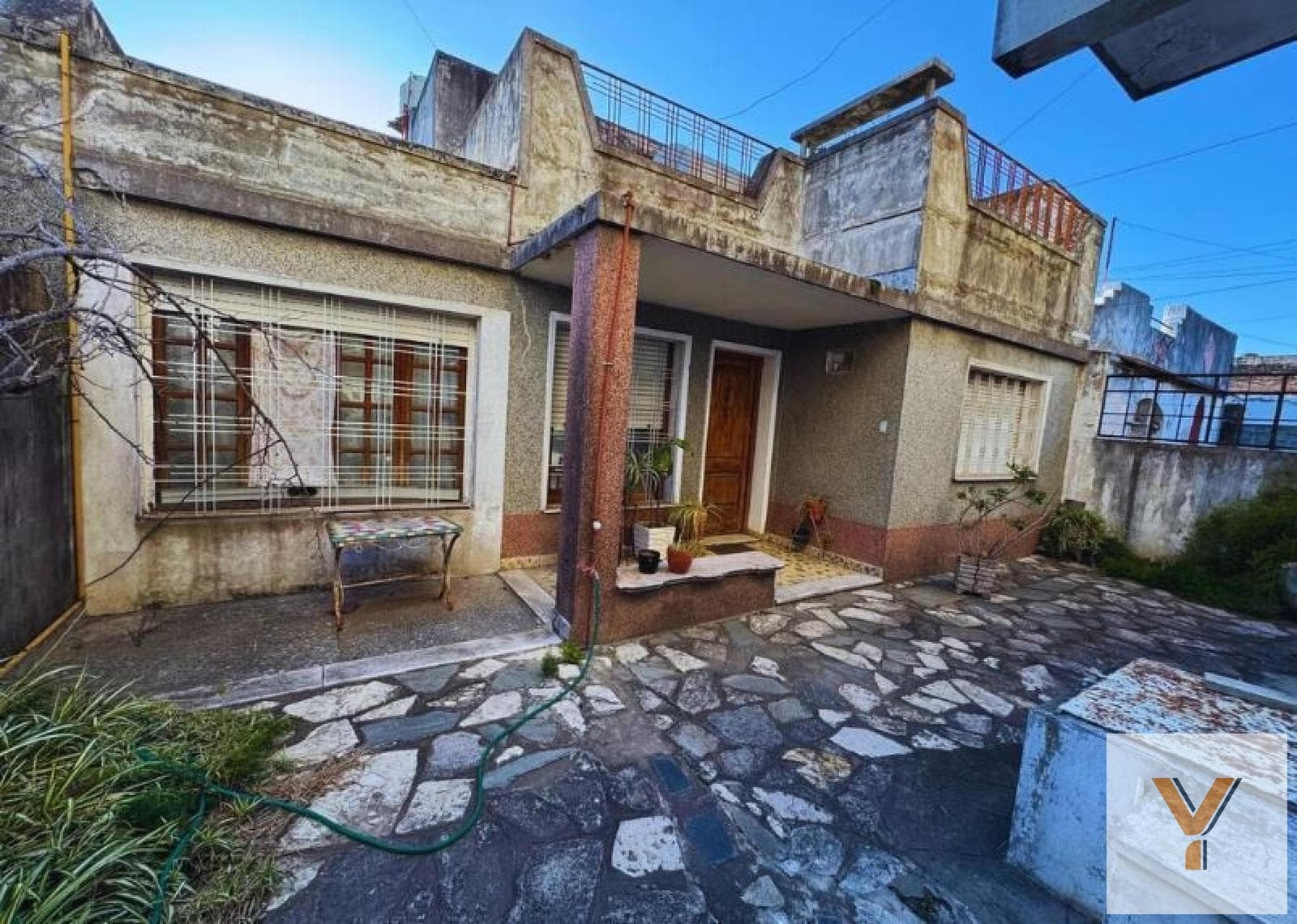 Multi-Family Home for Sale - 3 Houses - El Palomar