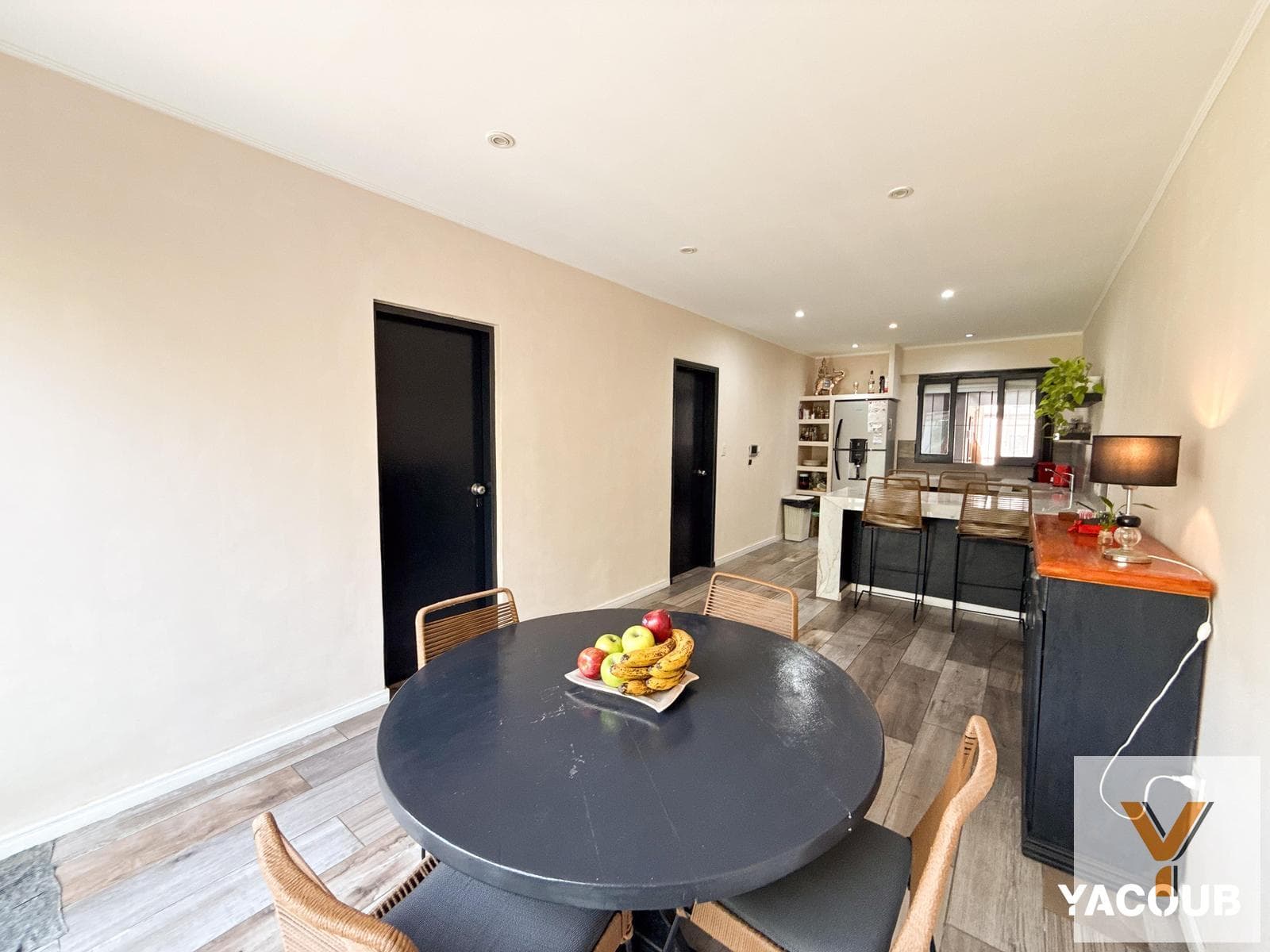 Condo for Sale - 3 Bedrooms, 4 Bathrooms - La Plata