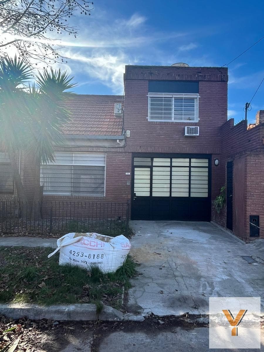 Apartment for Sale - 2 Bedrooms, 2 Bathrooms - 180 m² - Quilmes