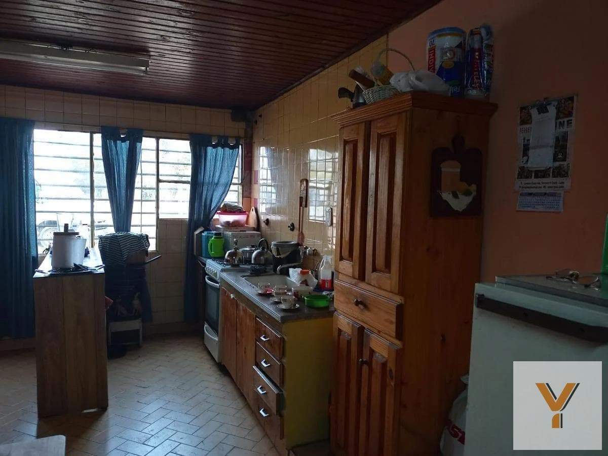 House for Sale - 3 Bedrooms, 1 Bathroom - Carmen de Areco