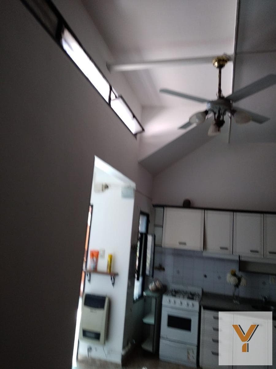 Apartment for Sale - 4 Bedrooms, 2 Bathrooms - Quilmes