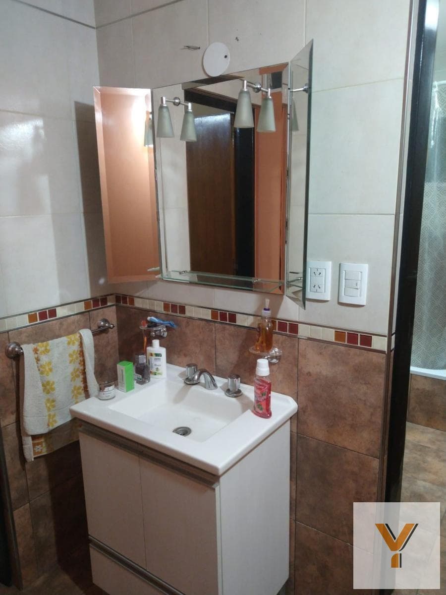 Apartment for Sale - 4 Bedrooms, 2 Bathrooms - Quilmes