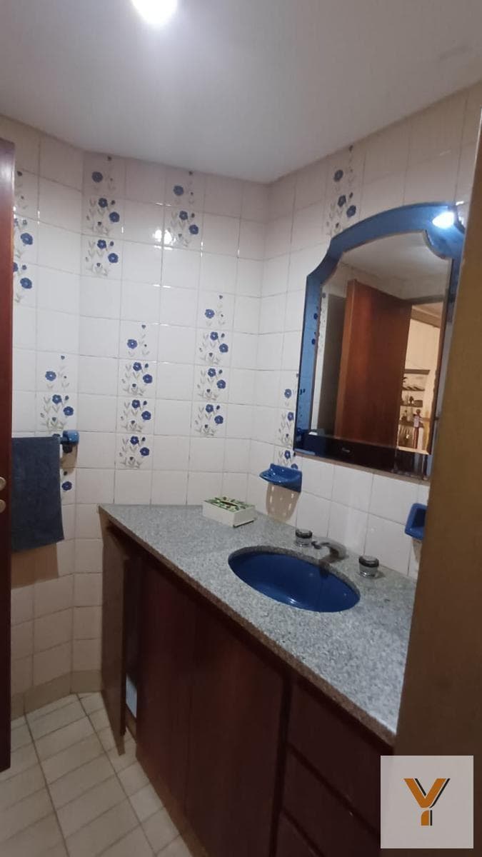 House for sale - 4 bedrooms, 3 bathrooms - 221 square meters - Quilmes