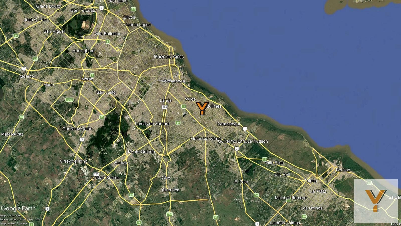 House for Sale - 3 Bedrooms, 2 Bathrooms - 370 m² - Quilmes
