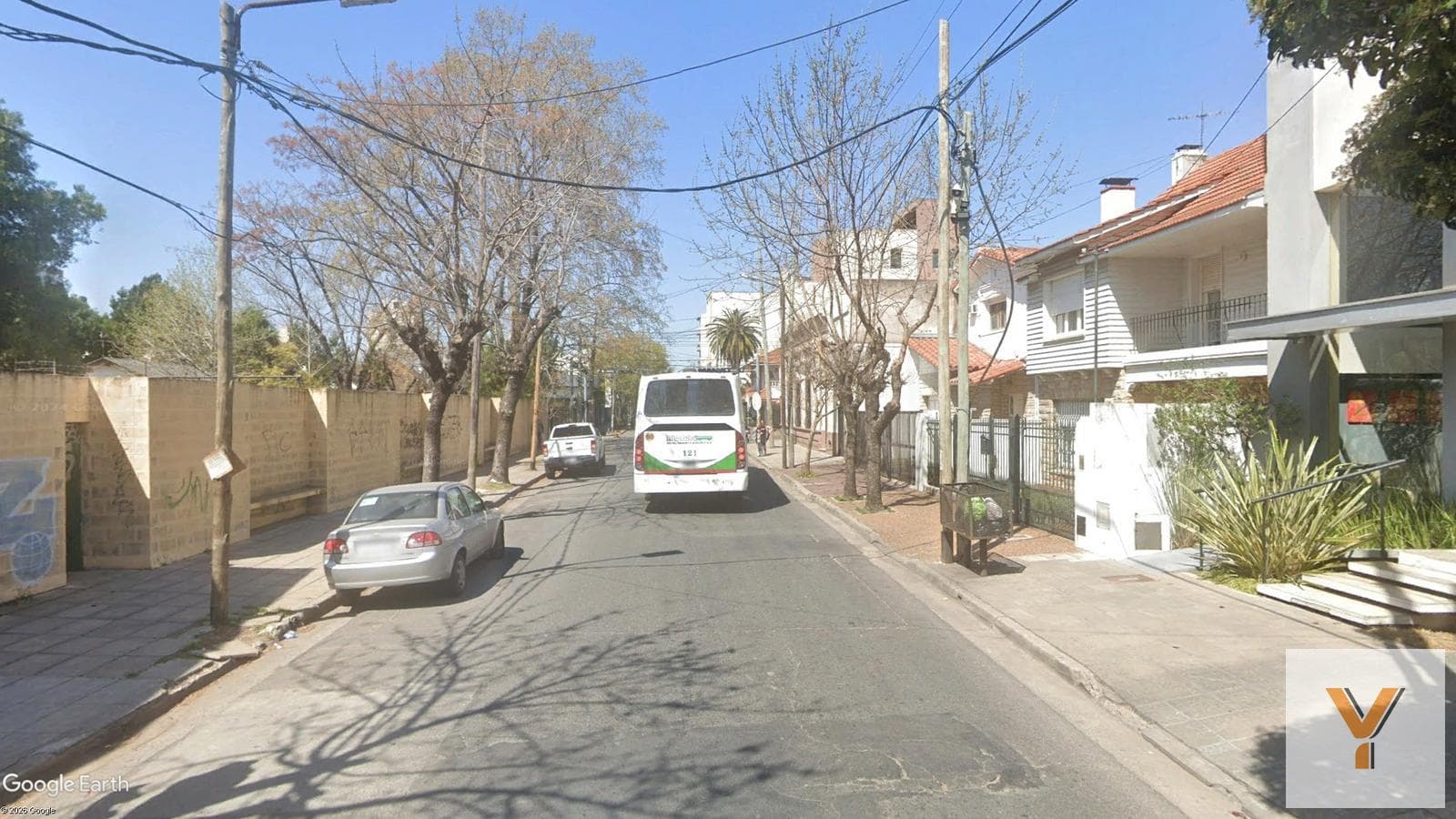 House for Sale - 4 Bedrooms, 3 Bathrooms - 410 m² - Quilmes