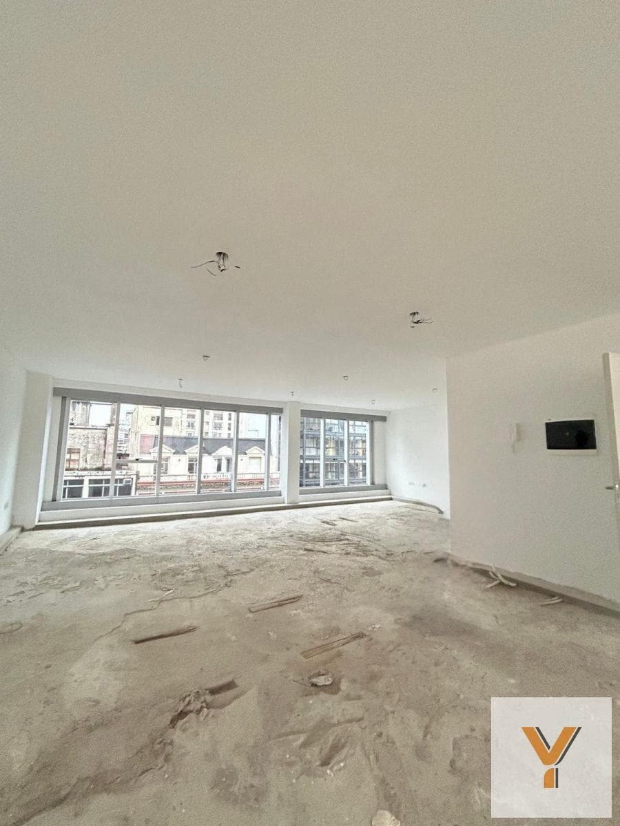 Office for rent - 2 rooms, 2 bathrooms - Retiro