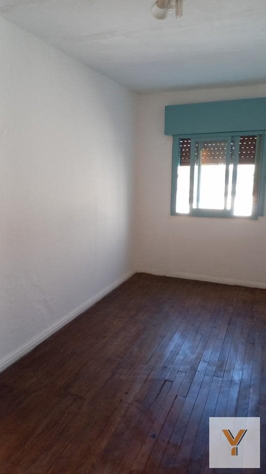 Apartment for Sale - 2 Bedrooms, 1 Bathroom - Lanús