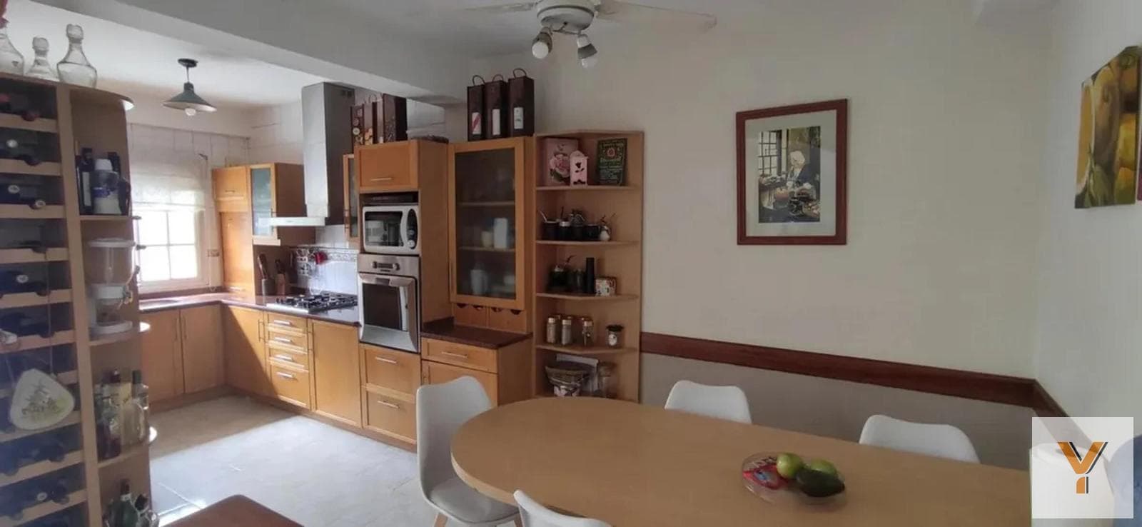 House for Sale - 4 Bedrooms, 2 Bathrooms - Garín