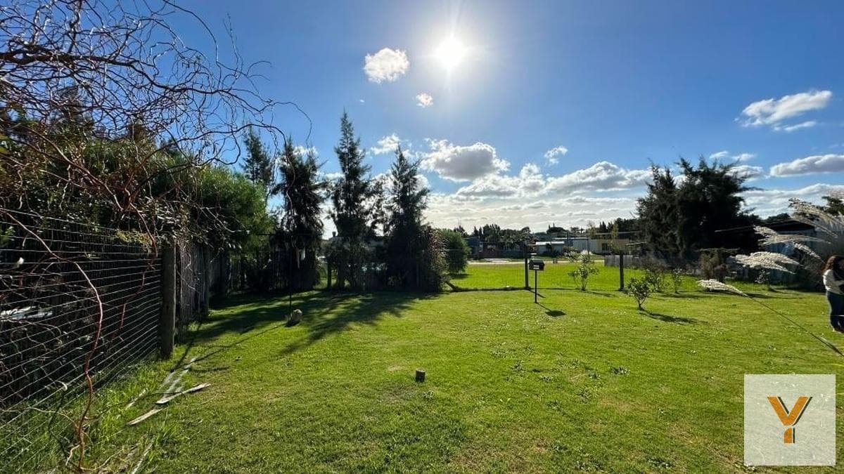 House for Sale - 3 Bedrooms, 2 Bathrooms - Colonia