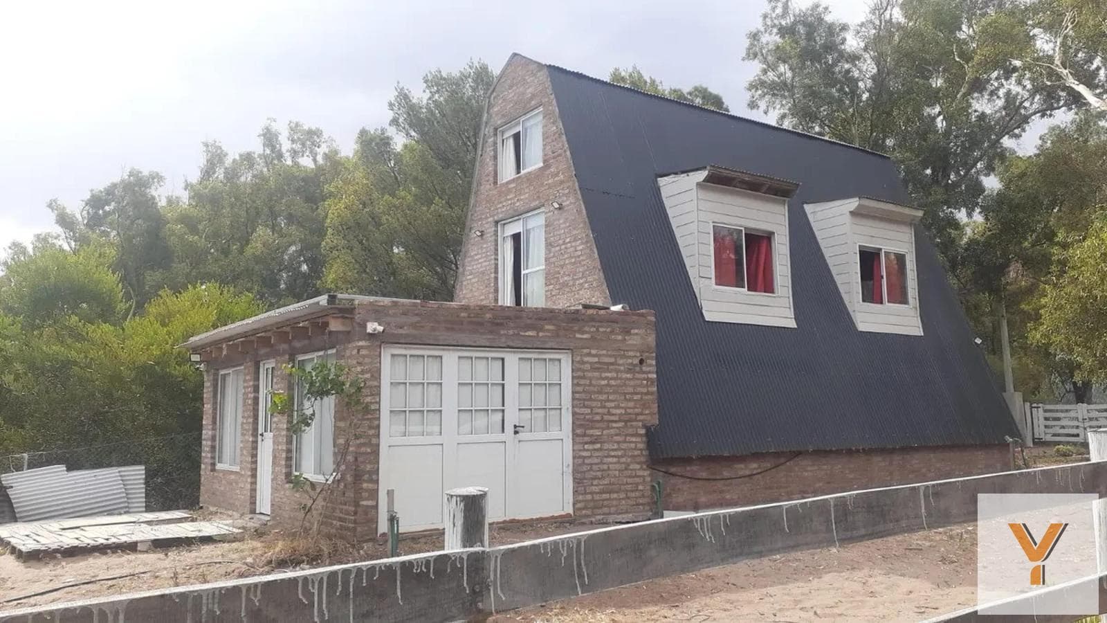 House for Sale - 4 Bedrooms, 2 Bathrooms - Monte Hermoso