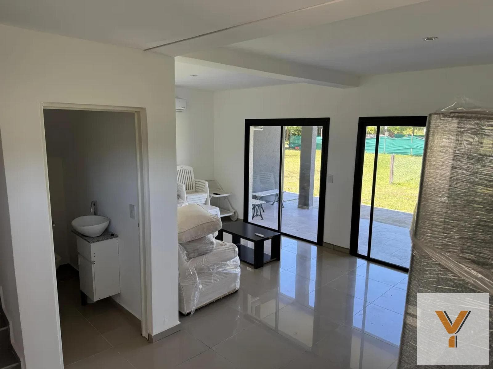 Duplex for Sale - 3 Bedrooms, 2 Bathrooms - Campana
