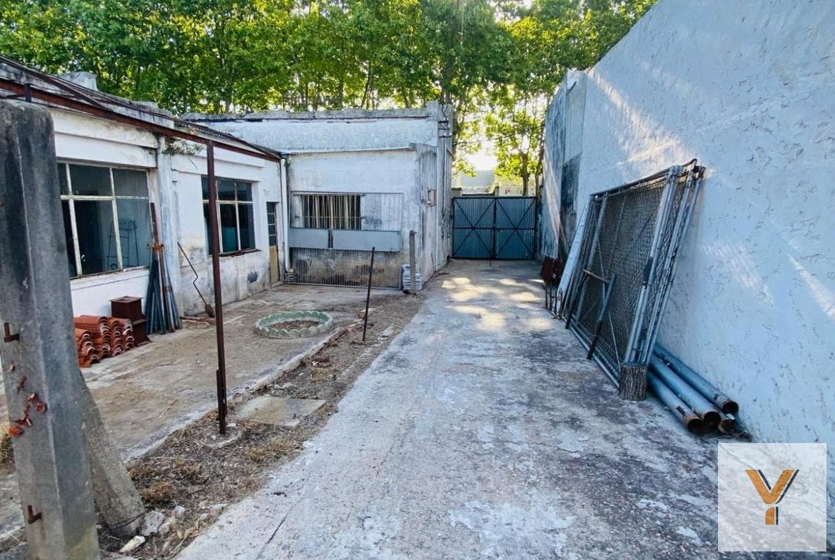 Land for Sale - 3 Bedrooms, 2 Bathrooms - 1,353 m² - Uruguay