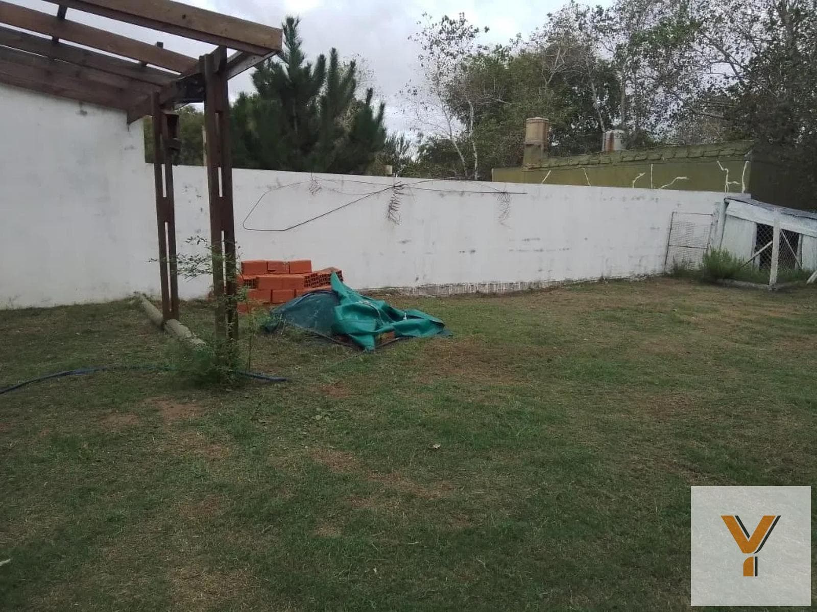 House for Sale - 4 Bedrooms, 2 Bathrooms - Las Toninas
