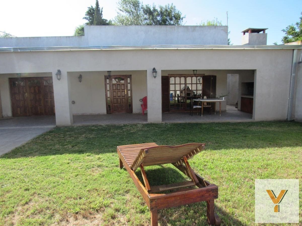 House for Sale - 2 Bedrooms, 1 Bathroom - 363 m² - Chivilcoy
