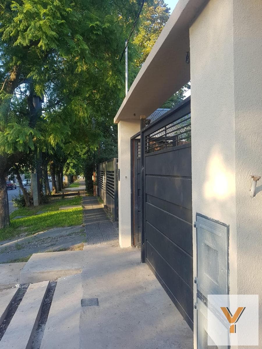 Duplex for Sale - 2 Bedrooms, 2 Bathrooms - City Bell