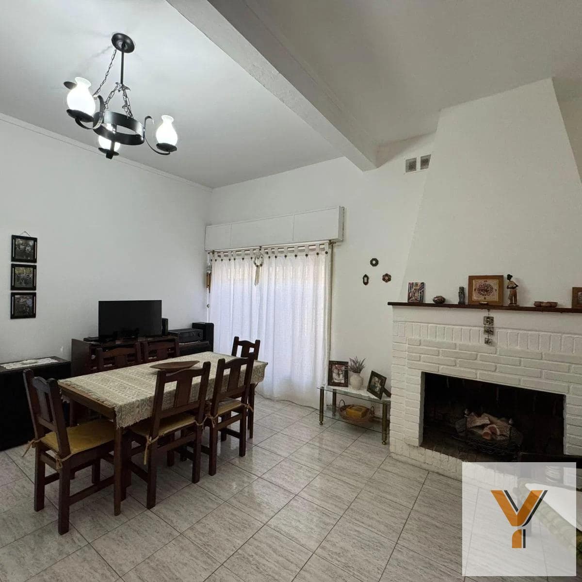 House for Sale - 3 Bedrooms, 1 Bathroom - 196 m² - Chivilcoy