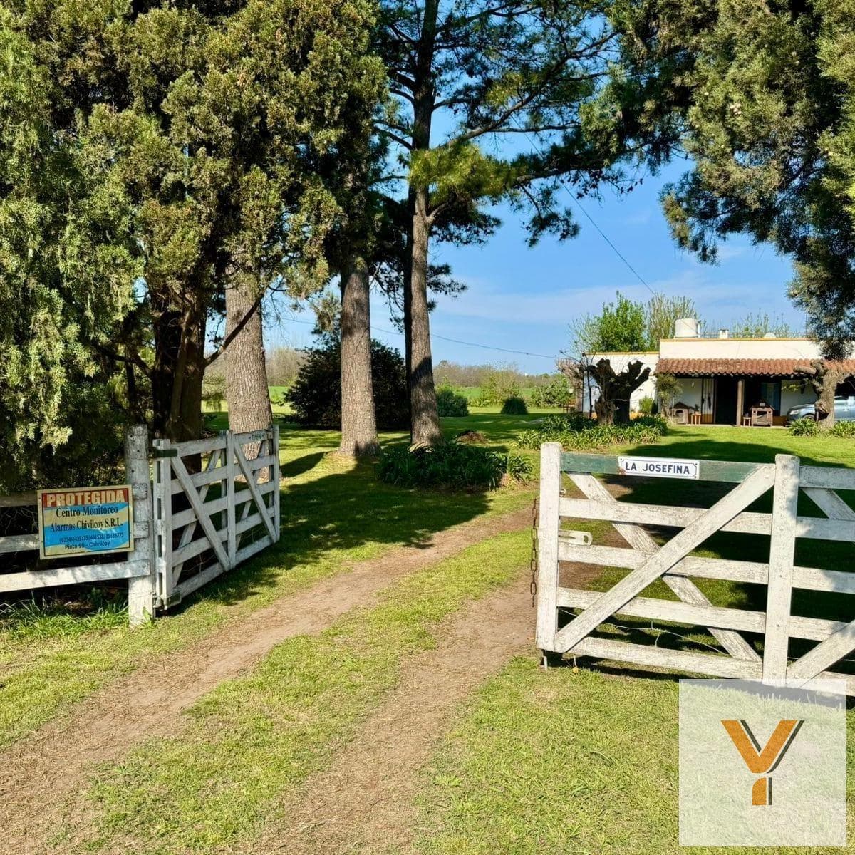 House for Sale - 3 Bedrooms, 2 Bathrooms - Chivilcoy