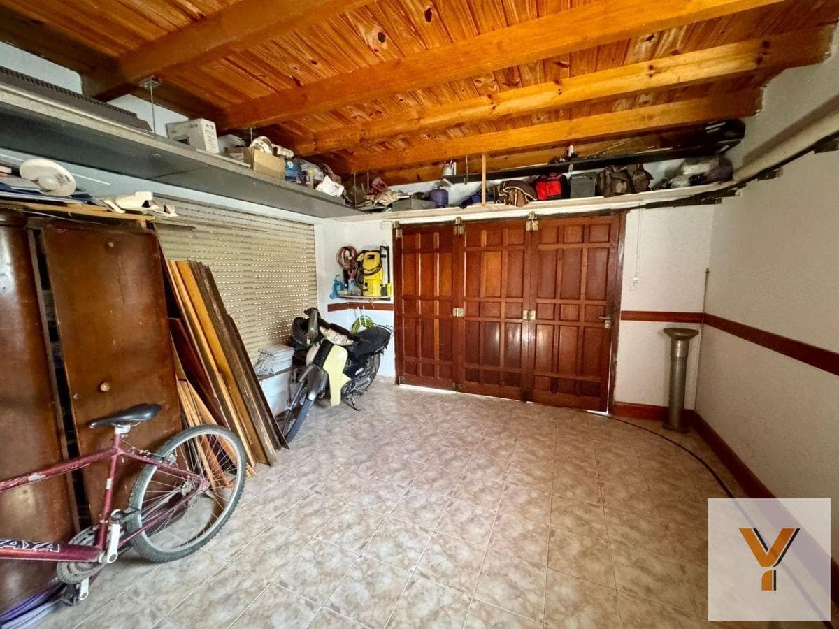 House for Sale - 3 Bedrooms, 2 Bathrooms - 209 m² - Chivilcoy