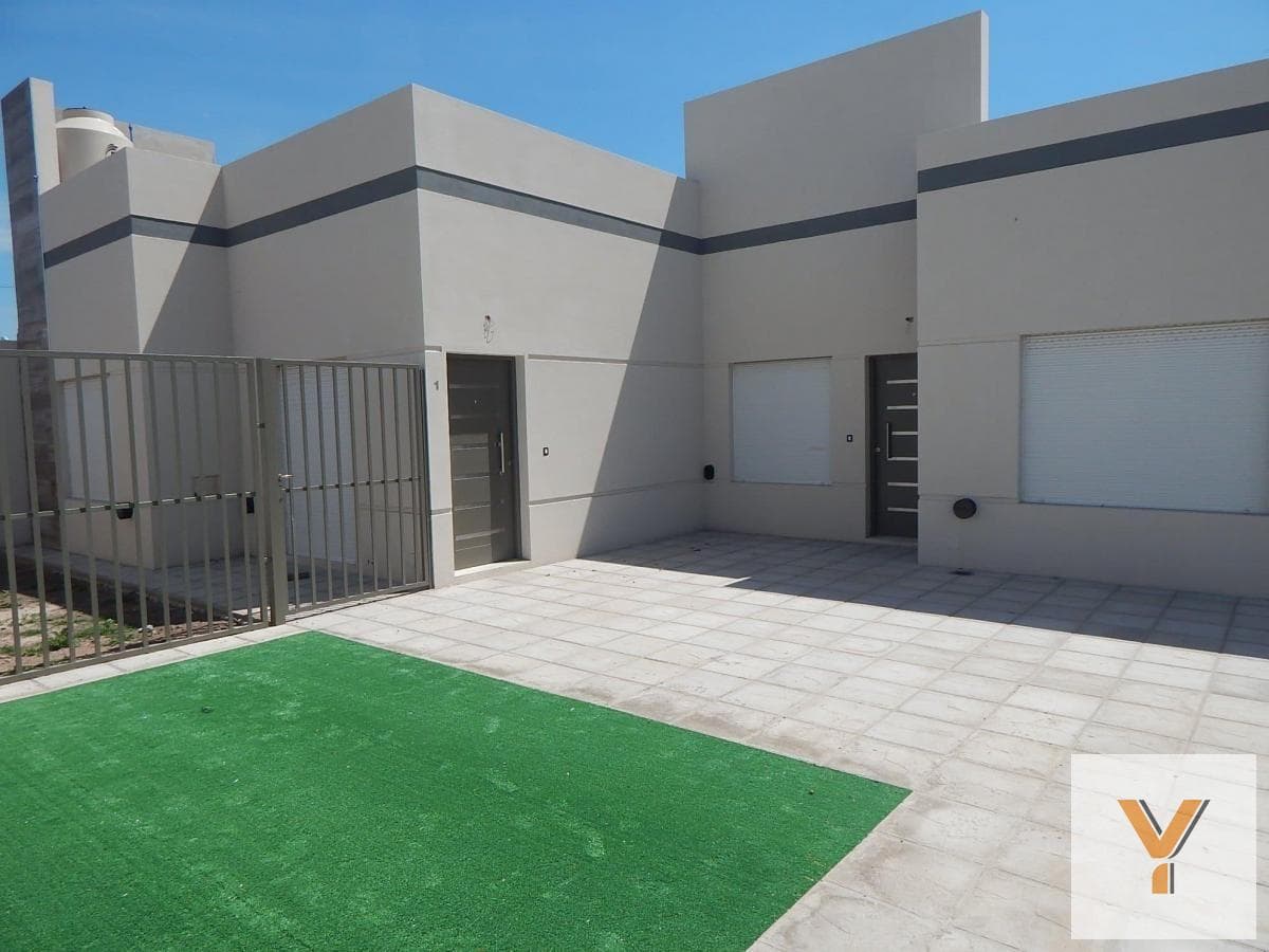 House for Sale - 2 Bedrooms, 1 Bathroom - 80 m² - Chivilcoy