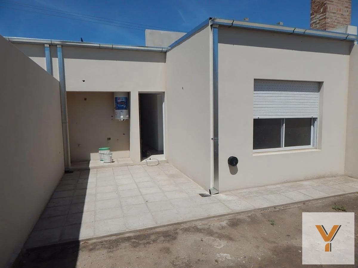 House for Sale - 2 Bedrooms, 1 Bathroom - 80 m² - Chivilcoy