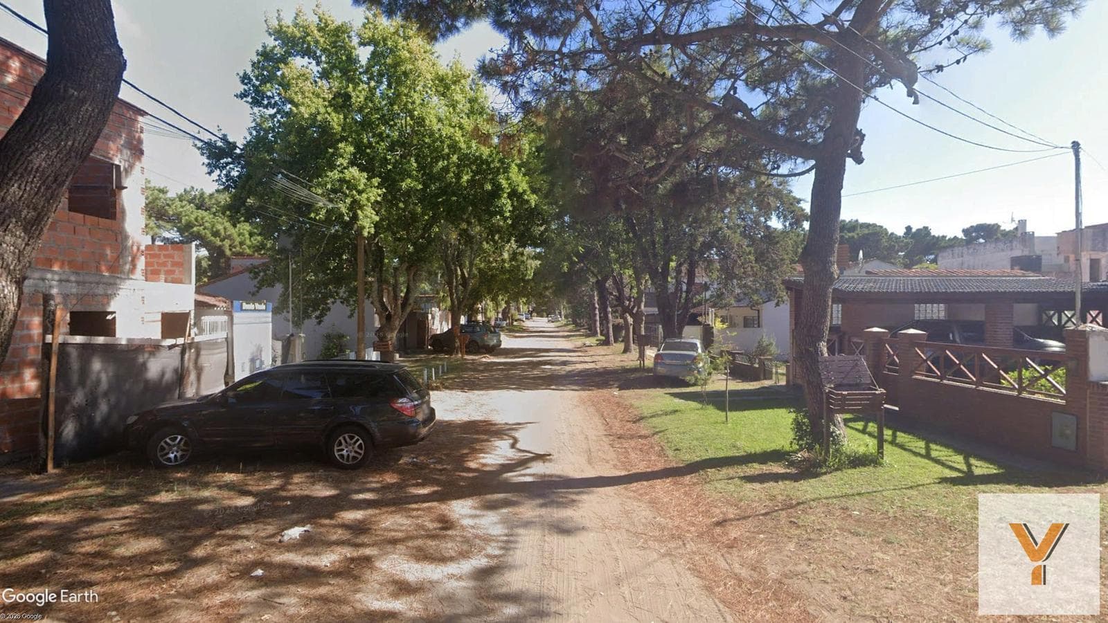 House for Sale - 3 Bedrooms, 2 Bathrooms - La Lucila del Mar