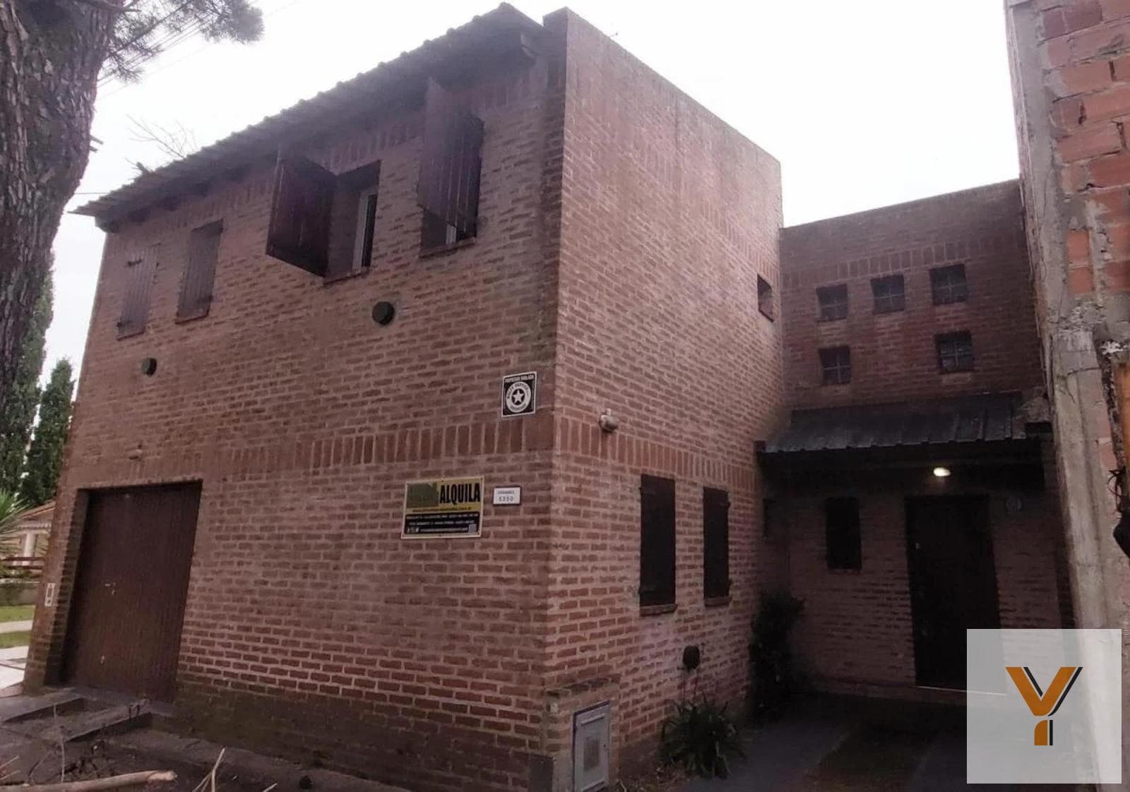 House for Sale - 3 Bedrooms, 2 Bathrooms - La Lucila del Mar