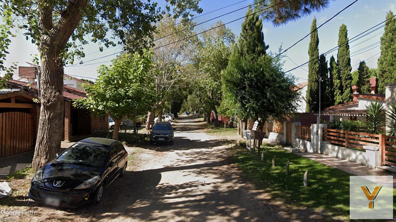 House for Sale - 3 Bedrooms, 2 Bathrooms - La Lucila del Mar
