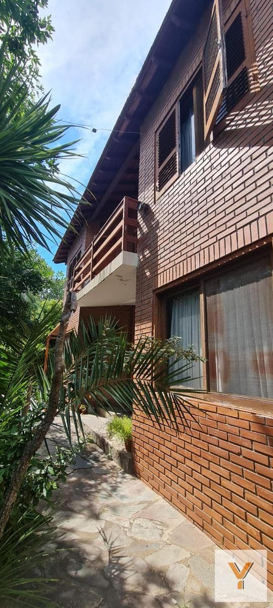 House for Sale - 3 Bedrooms, 2 Bathrooms - Escobar