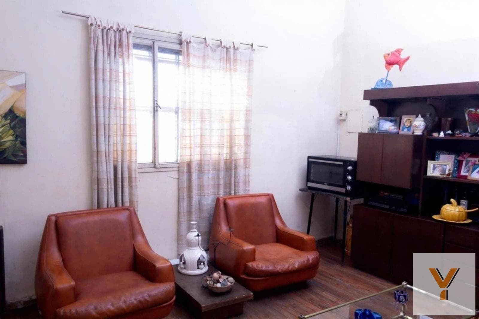 Multi-Family Home for Sale - 3 Bedrooms, 1 Bathroom - Ciudadela