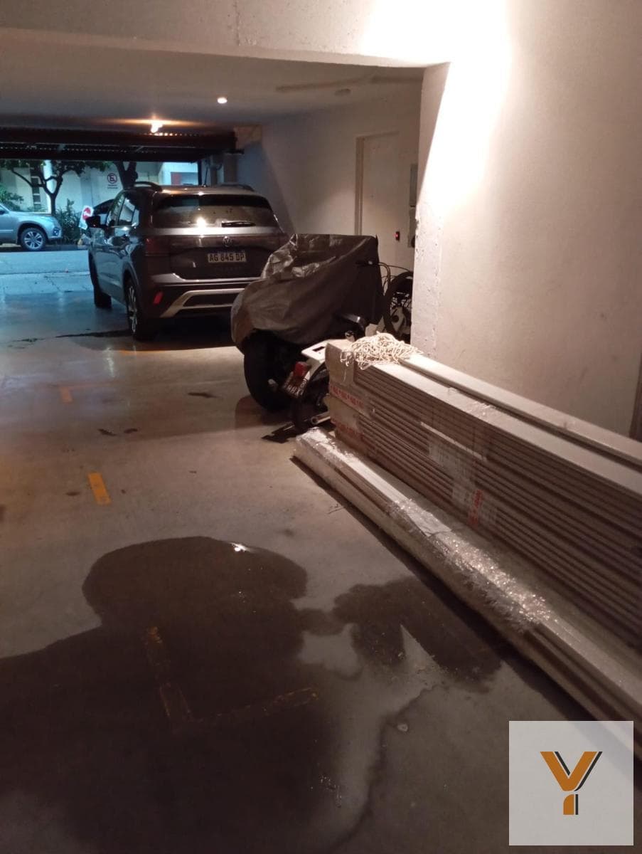 Garage for sale - 10 square meters - Palermo