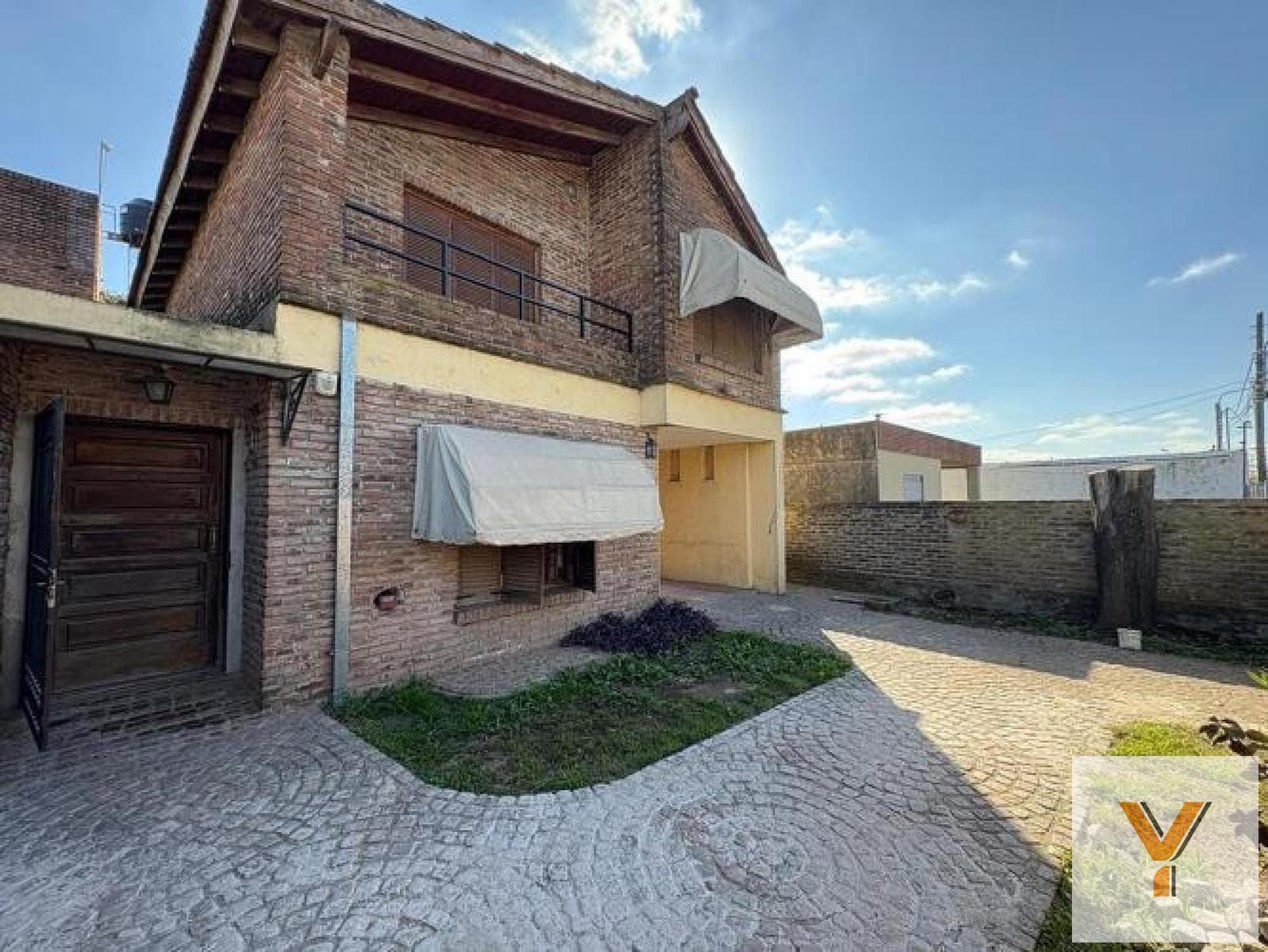 House for Sale - 4 Bedrooms, 2 Bathrooms - Pergamino
